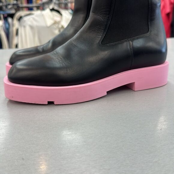 Givenchy boots 🌸 - Picture 2 of 11